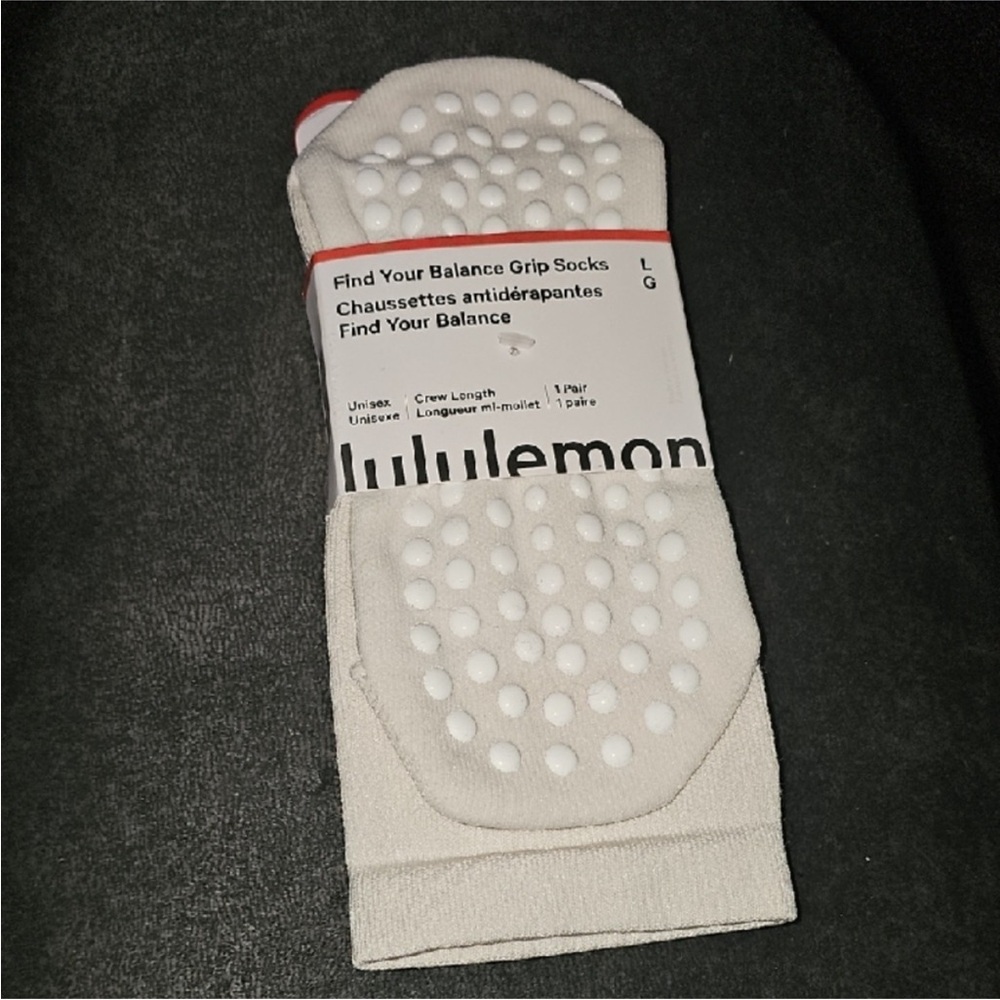lululemon Find Your Balance Grip Socks Nwts Sz Large, LTIV